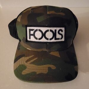 Fools camo Richardson 112p hat cap